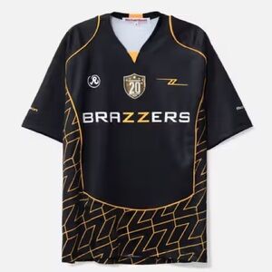 Richardson x Brazzers Soccer Jersey 🔥
Unisex fit — streetwear / soccer style